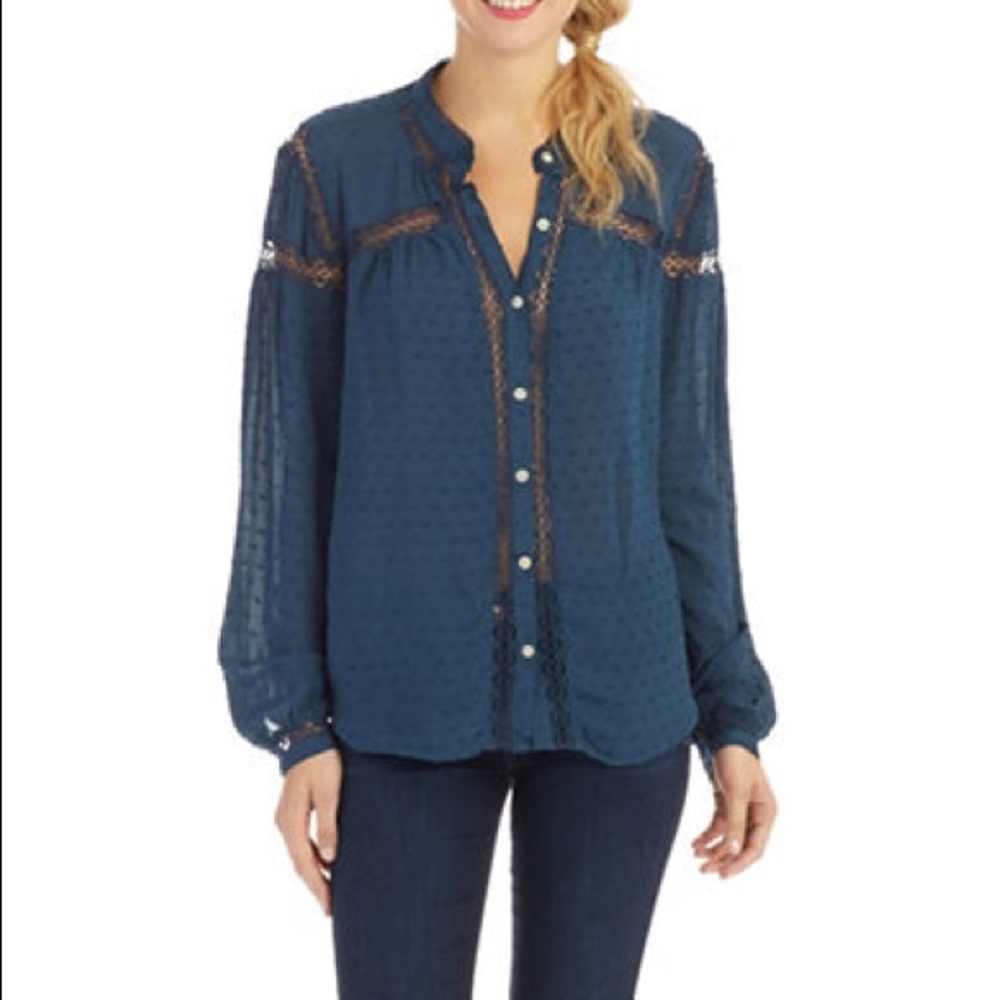 2/$30 - Free People Delicate Crochet Blue Top
